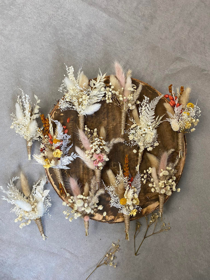 Boho Dried Flower Boutonniere: Pampas Grass Wedding Corsage – handmade floral hair accessory by magaela