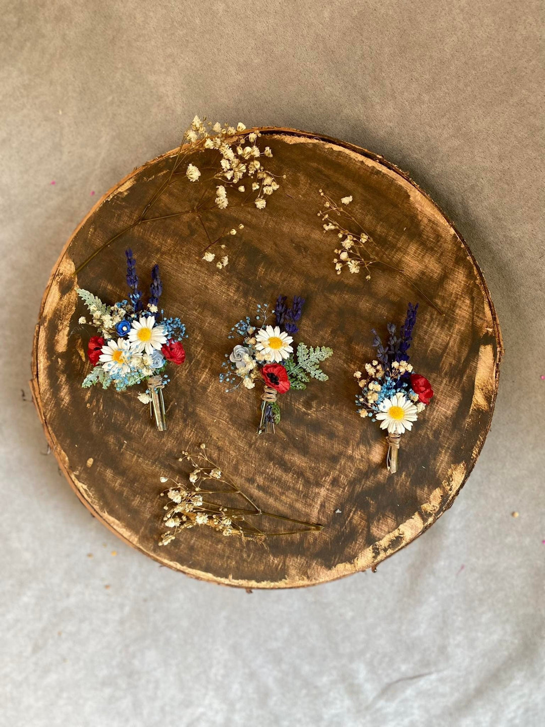 Meadow Flower Boutonniere: Folk Wedding Groom Corsage – handmade floral hair accessory by magaela