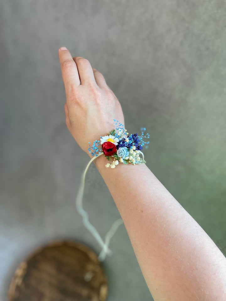 Folk Meadow Flower Bracelet: Poppy & Daisy Wedding Corsage – handmade floral hair accessory by magaela