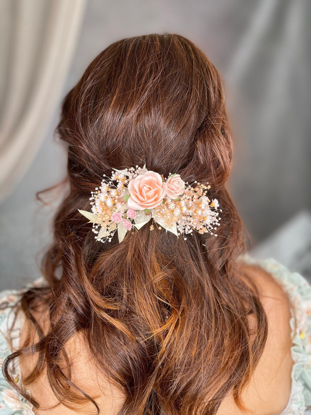 Bridal Flower Hair Clip: Romantic Peach Wedding Accessory – handmade floral hair accessory by magaela