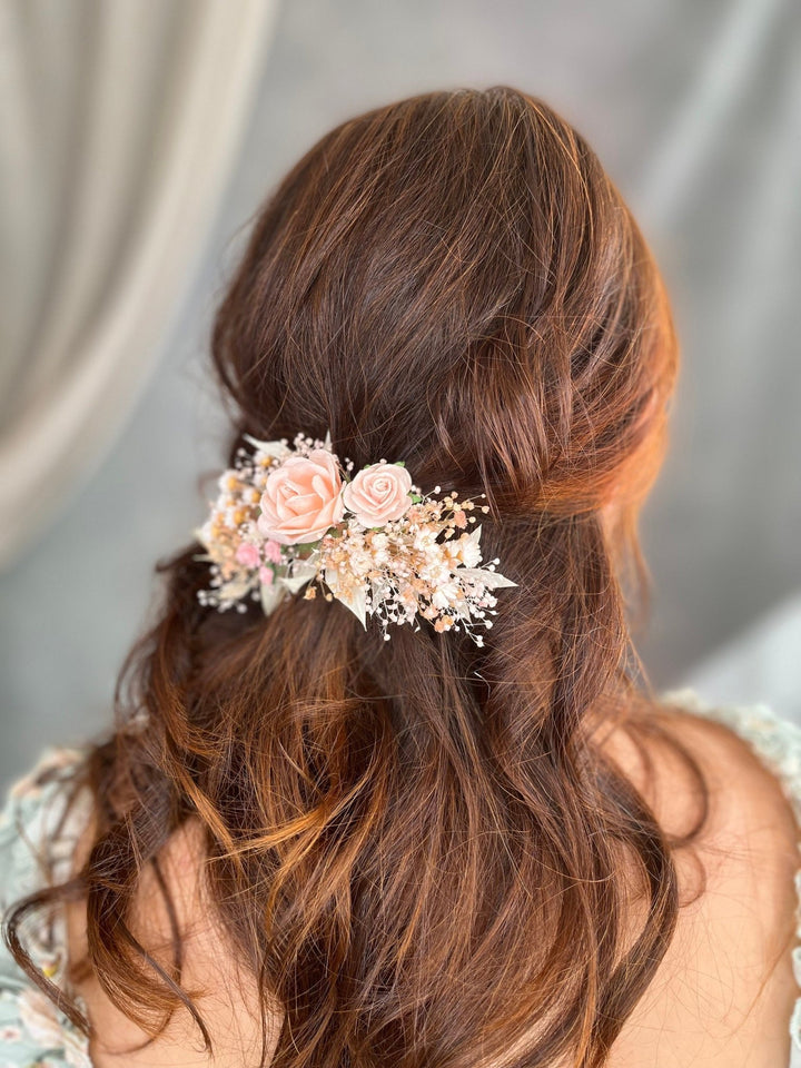 Bridal Flower Hair Clip: Romantic Peach Wedding Accessory – handmade floral hair accessory by magaela