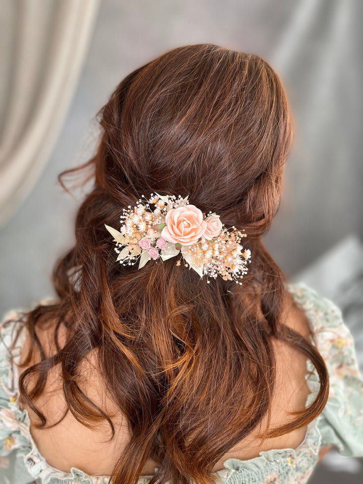 Bridal Flower Hair Clip: Romantic Peach Wedding Accessory – handmade floral hair accessory by magaela
