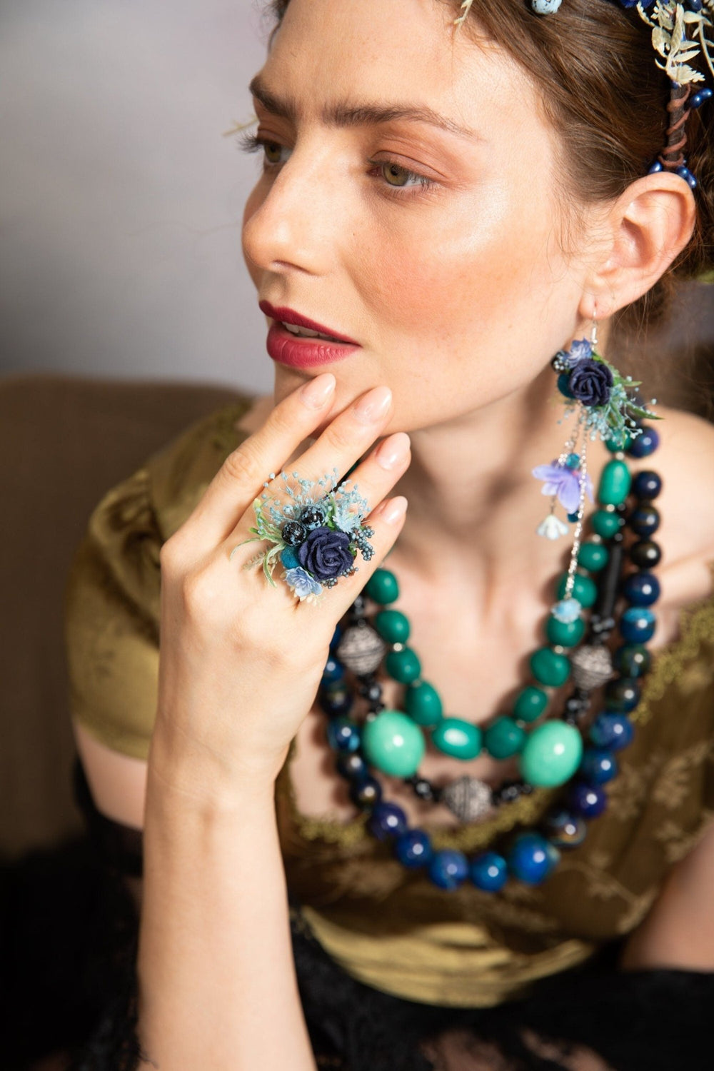 Blue Rose Flower Ring: Adjustable Bridal Wedding Jewelry – handmade floral hair accessory by magaela