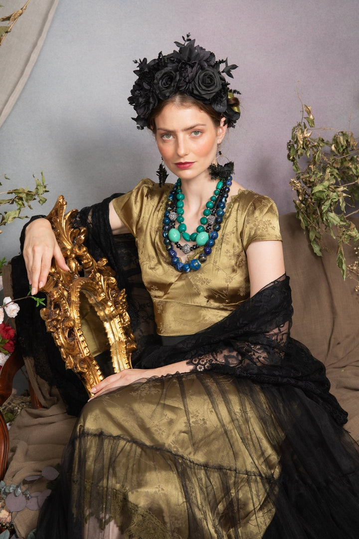 Black Frida flower headband: Halloween flower headpiece – handmade floral hair accessory by magaela