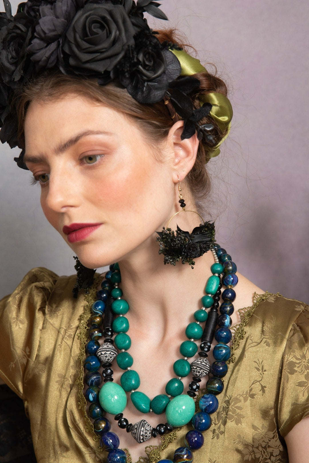 Black Frida flower headband: Halloween flower headpiece – handmade floral hair accessory by magaela