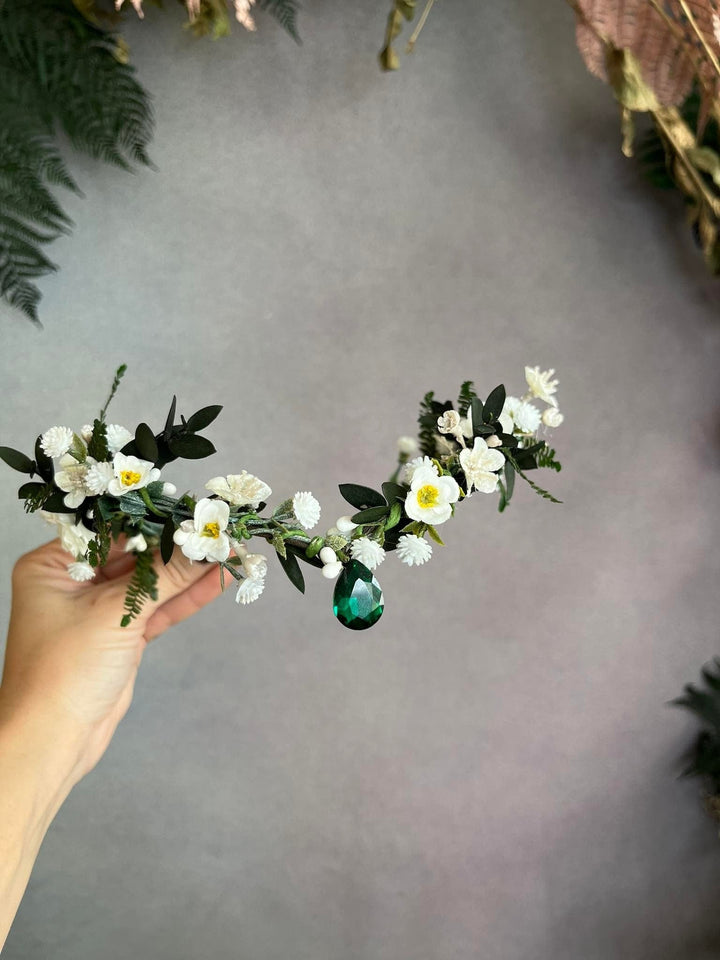 Greenery Flower Tiara: Elven Bridal Crown, Woodland Wedding – handmade floral hair accessory by magaela