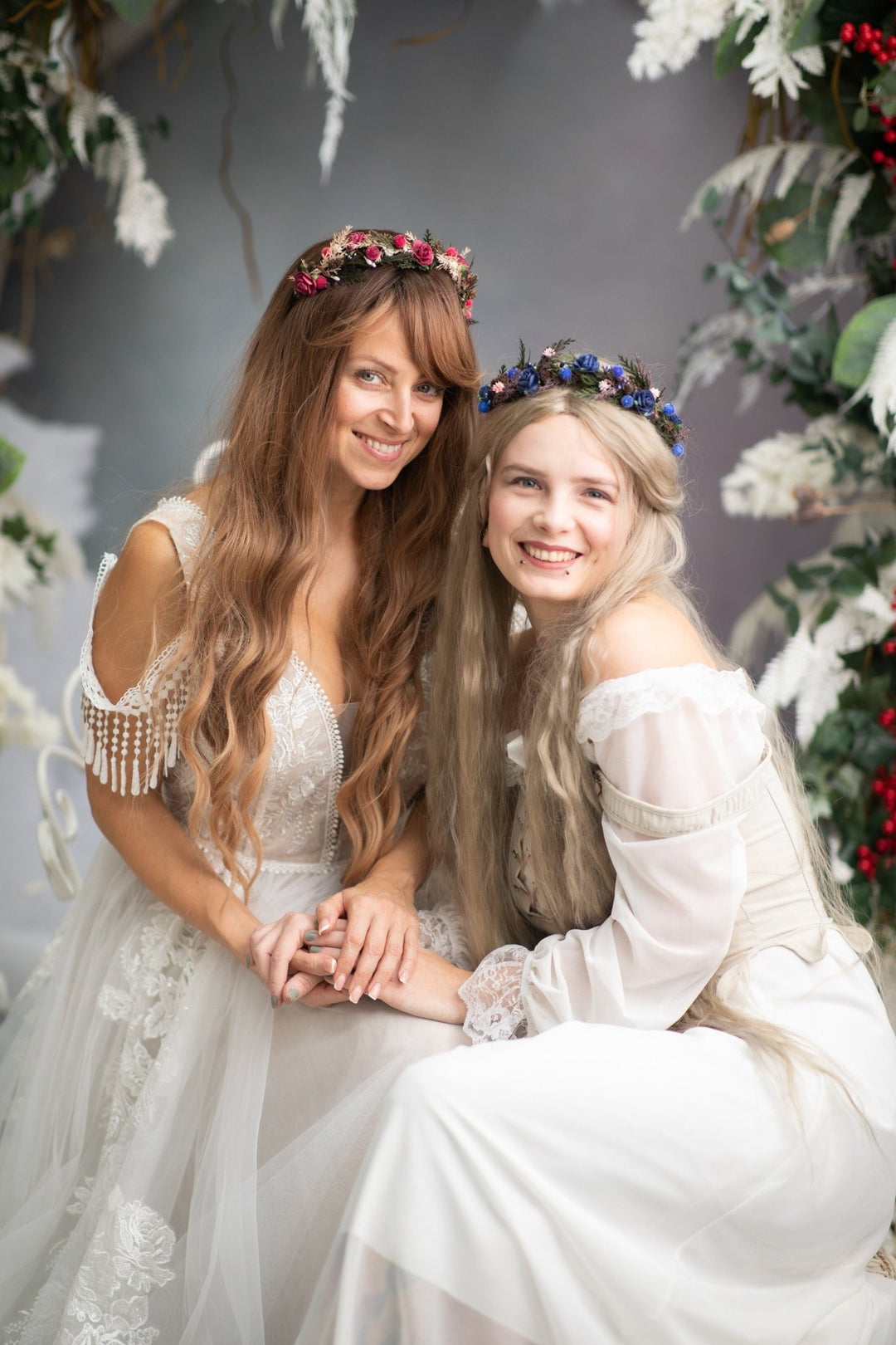 Christmas Headband with Pine Cones & Red Roses – Winter Flower Crown, Festive Bridal Accessory, Holiday Gift for Her – handmade floral hair accessory by magaela