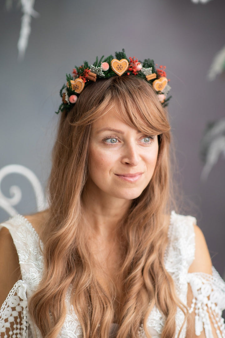 Christmas Flower Headband: Gingerbread Heart Winter Hairband – handmade floral hair accessory by magaela