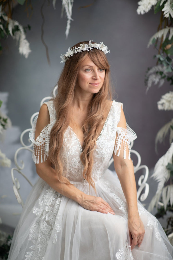 Ivory Wedding Flower Crown: Winter Bridal Headpiece – handmade floral hair accessory by magaela