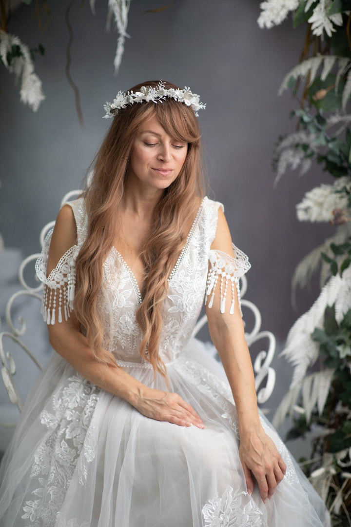 Ivory Wedding Flower Crown: Winter Bridal Headpiece – handmade floral hair accessory by magaela