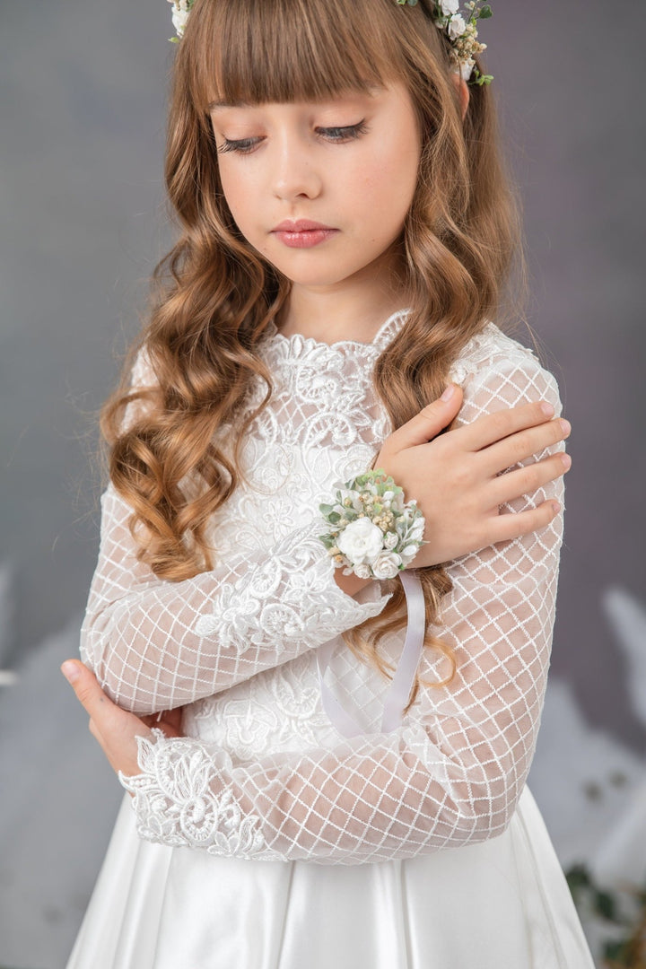 First Communion Flower Crown: White Floral Hair Wreath & Bracelet – handmade floral hair accessory by magaela