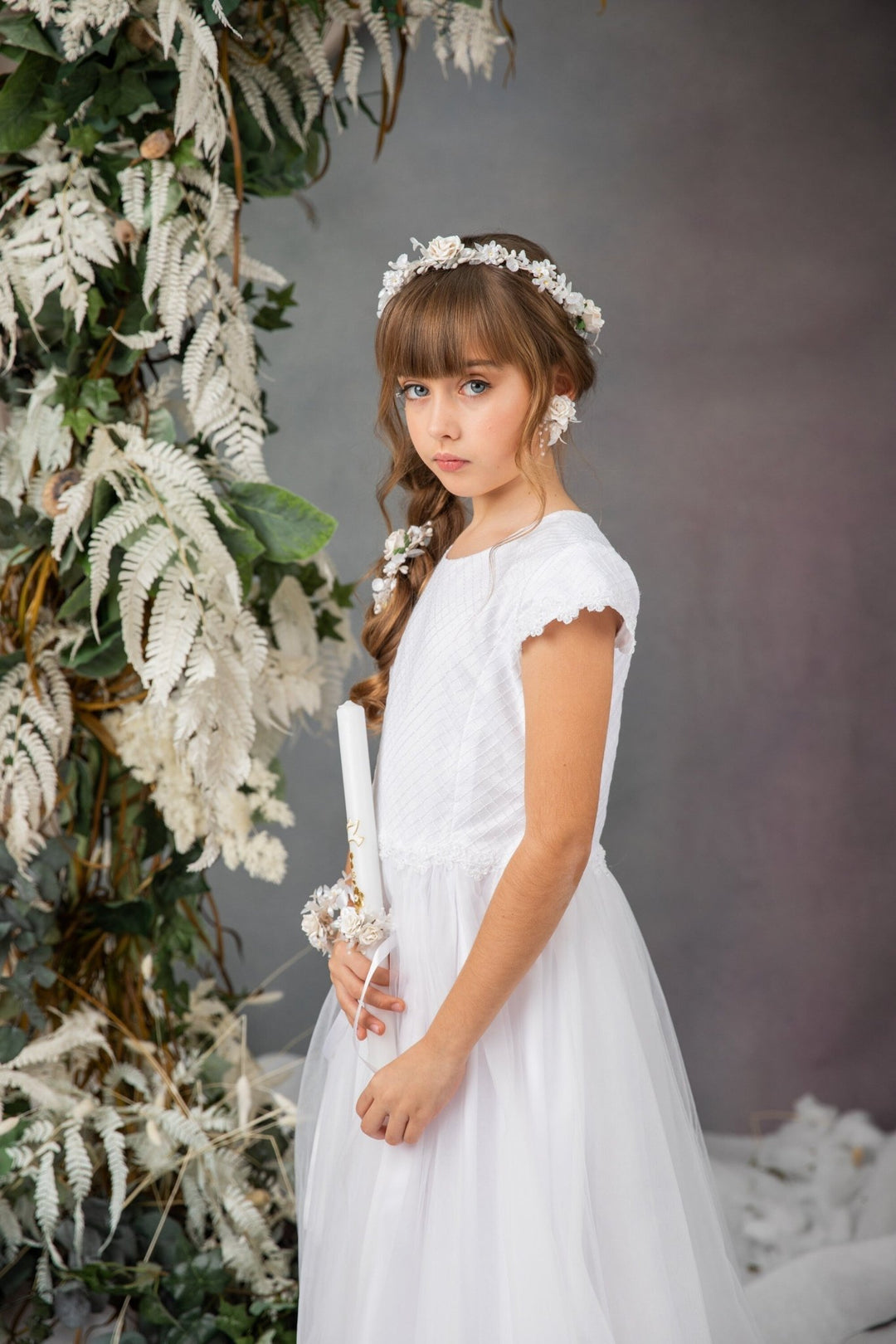 Communion Flower Accessories Set: Garland, Bracelet, Earrings, Candle Decor – handmade floral hair accessory by magaela