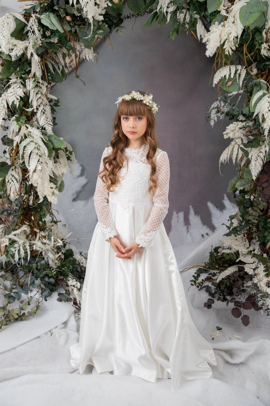 Communion Flower Crown: Natural Flower Girl Wreath, Boho Hair – handmade floral hair accessory by magaela