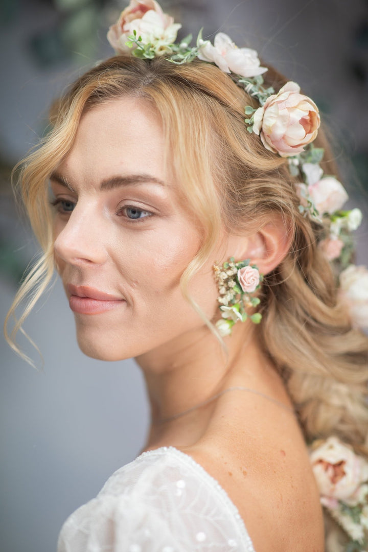 Peony Flower Wedding Hair Garland: Blush Pink Bridal Headpiece – handmade floral hair accessory by magaela