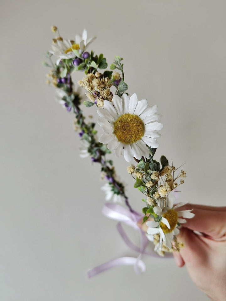 Daisy Flower Crown: Handmade Meadow Wedding Hair Wreath – handmade floral hair accessory by magaela