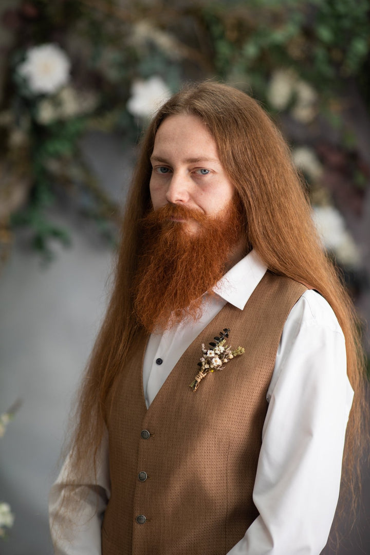 Greenery Boutonniere: Dried Eucalyptus Wedding Buttonhole – handmade floral hair accessory by magaela