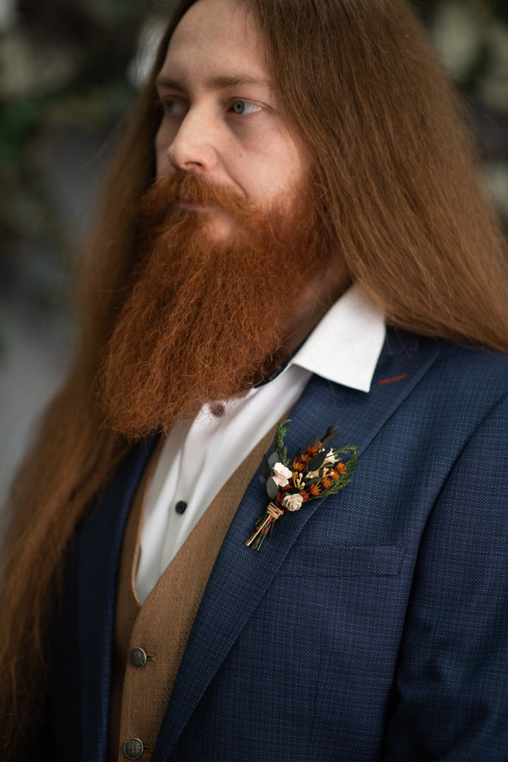 Fall Wedding Boutonniere: Burnt Orange Groomsmen Corsage – handmade floral hair accessory by magaela