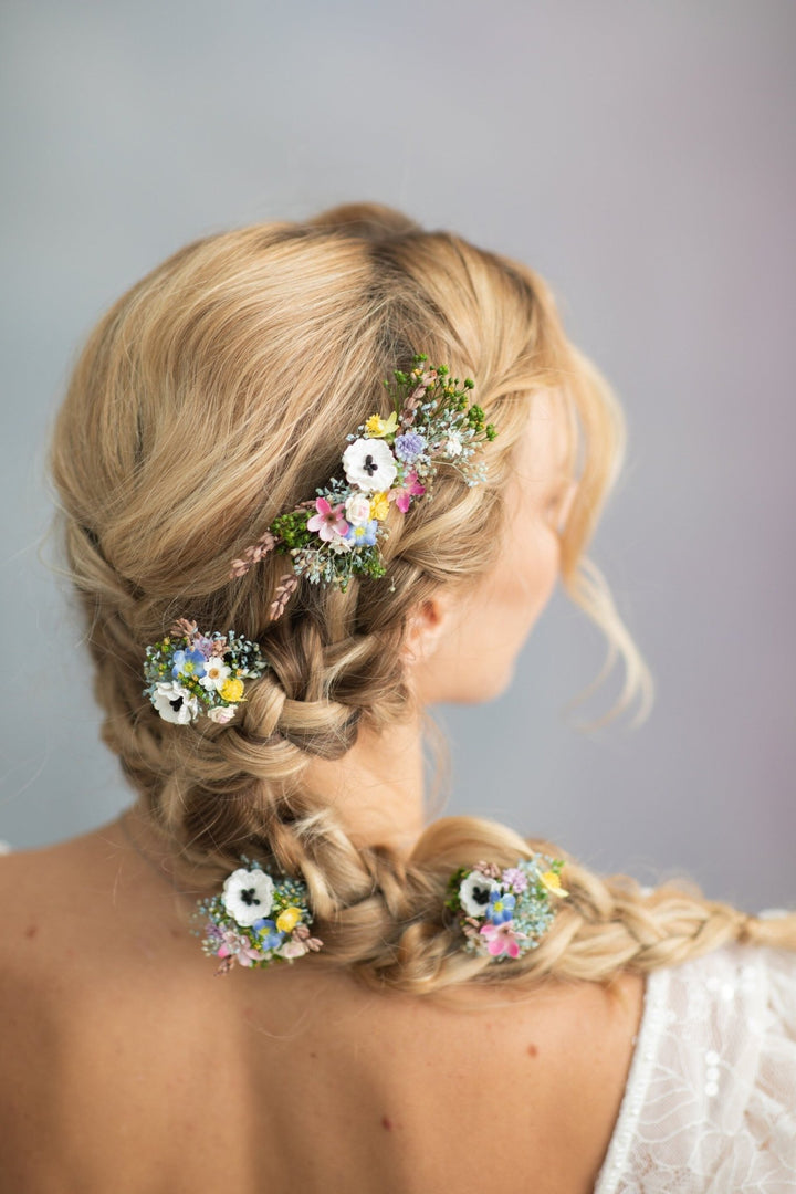 Meadow Flower Hair Comb & Pins: Anemone Bridal Headpiece – handmade floral hair accessory by magaela