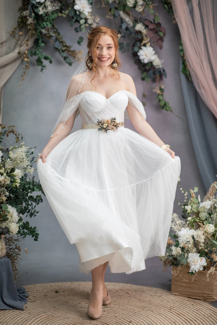 Mocha mousse wedding Nude wedding theme Beige flower belt with eucalyptus Wedding accessories Nude Rustic wedding flower sash Magaela – handmade floral hair accessory by magaela