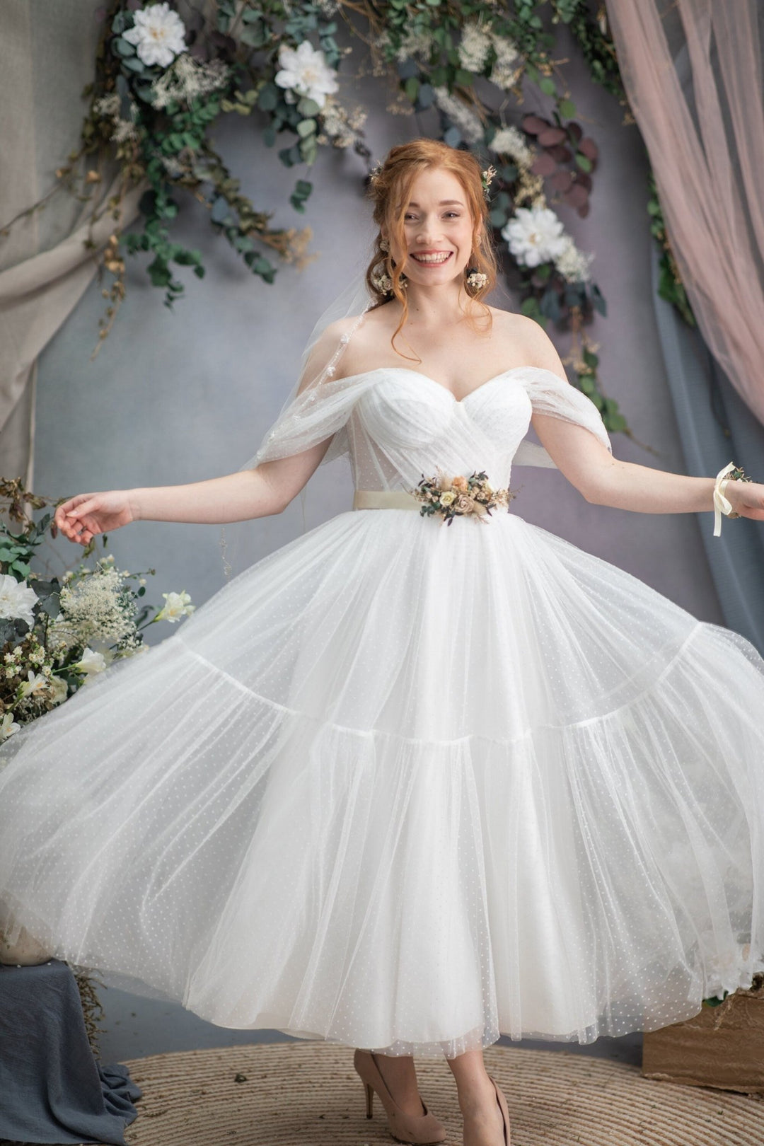 Nude flower bracelet Mocha mousse wedding Bridal flower wrist corsage Nude flower jewellery Bridesmaid gift Bracelet with ribbon Mocha – handmade floral hair accessory by magaela