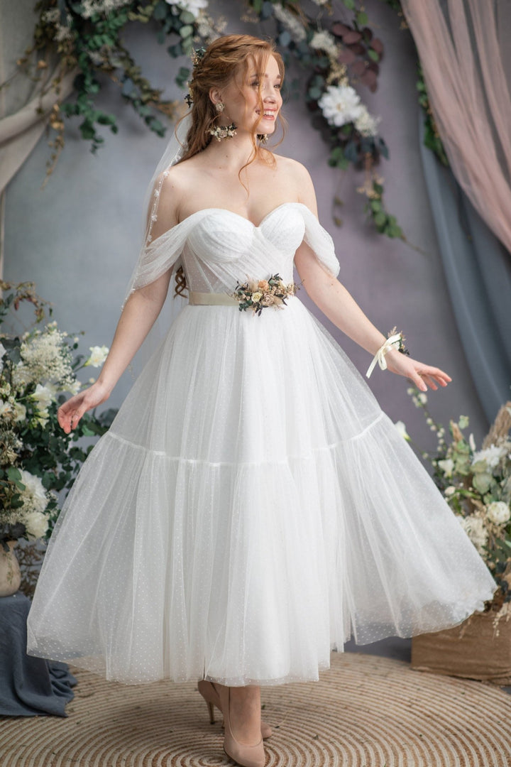 Nude circle earrings Mocha mousse wedding Bridal flower earrings Circle earrings Clip on flower earring Bridal jewellery Nude wedding theme – handmade floral hair accessory by magaela