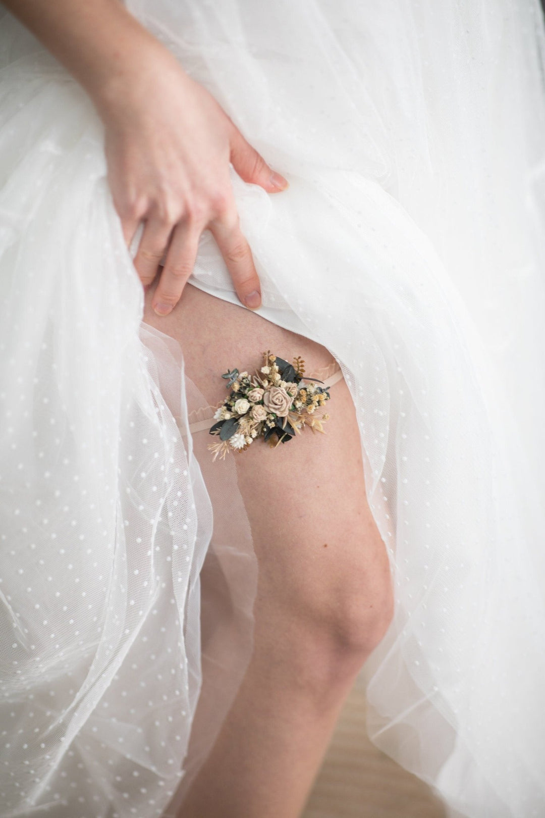 Nude flower garter with rose and eucalyptus Mocha mousse wedding Mocha bridal toss garter on elastic lace Nude accessories Rustic wedding – handmade floral hair accessory by magaela