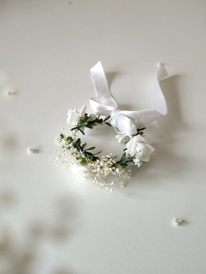 First Communion Flower Set: Headband, Bracelet, Candle Decoration – handmade floral hair accessory by magaela