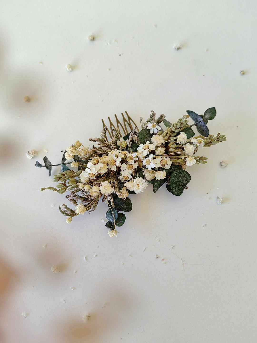 Delicate Dried Flower Hair Comb: Greenery Wedding Headpiece – handmade floral hair accessory by magaela