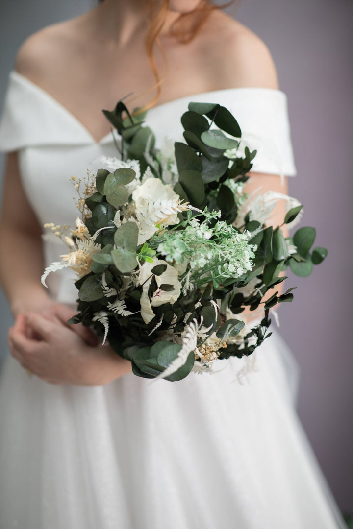 Greenery Anemone Wedding Bouquet: Eucalyptus Bridal Accessory – handmade floral hair accessory by magaela
