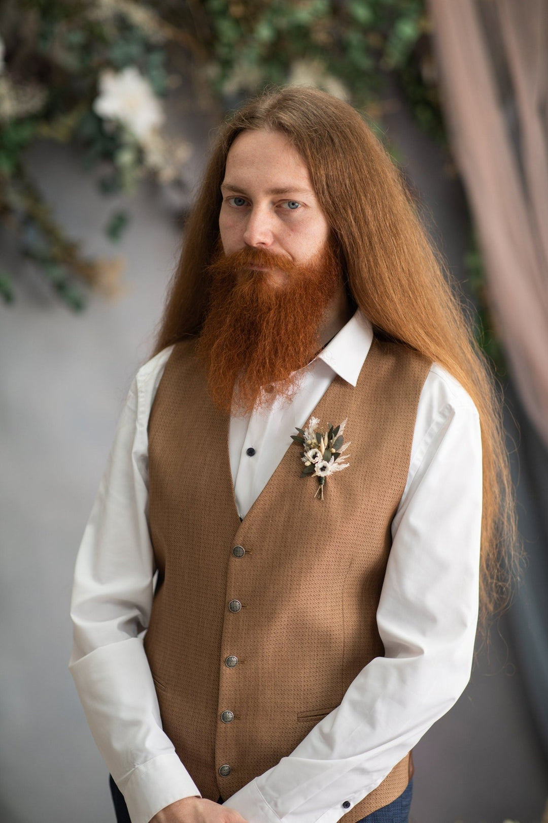 Anemone Wedding Boutonniere: Greenery Groom Corsage – handmade floral hair accessory by magaela