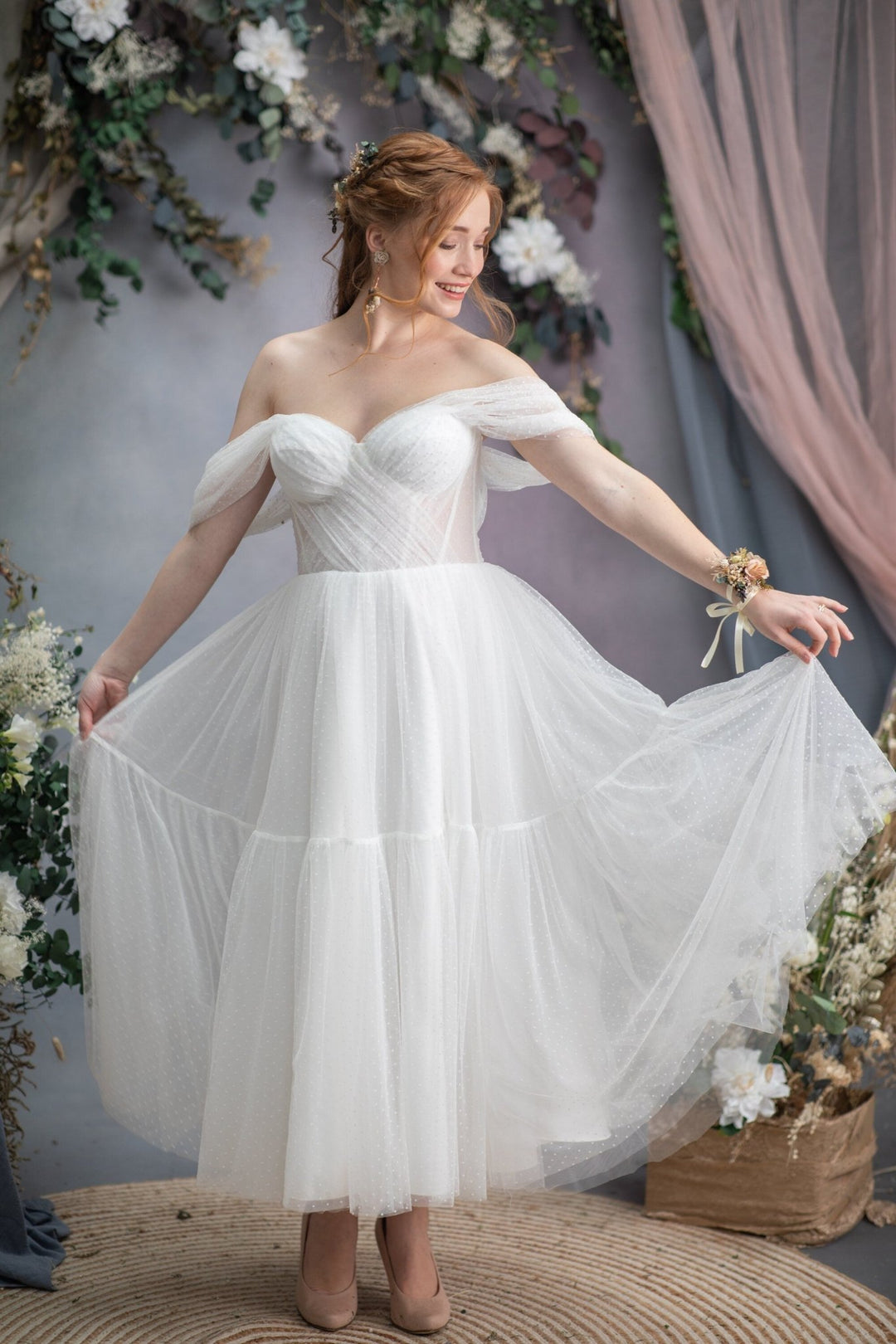 Nude flower bracelet Mocha mousse wedding Bridal flower wrist corsage Nude flower jewellery Bridesmaid gift Bracelet with ribbon Mocha – handmade floral hair accessory by magaela