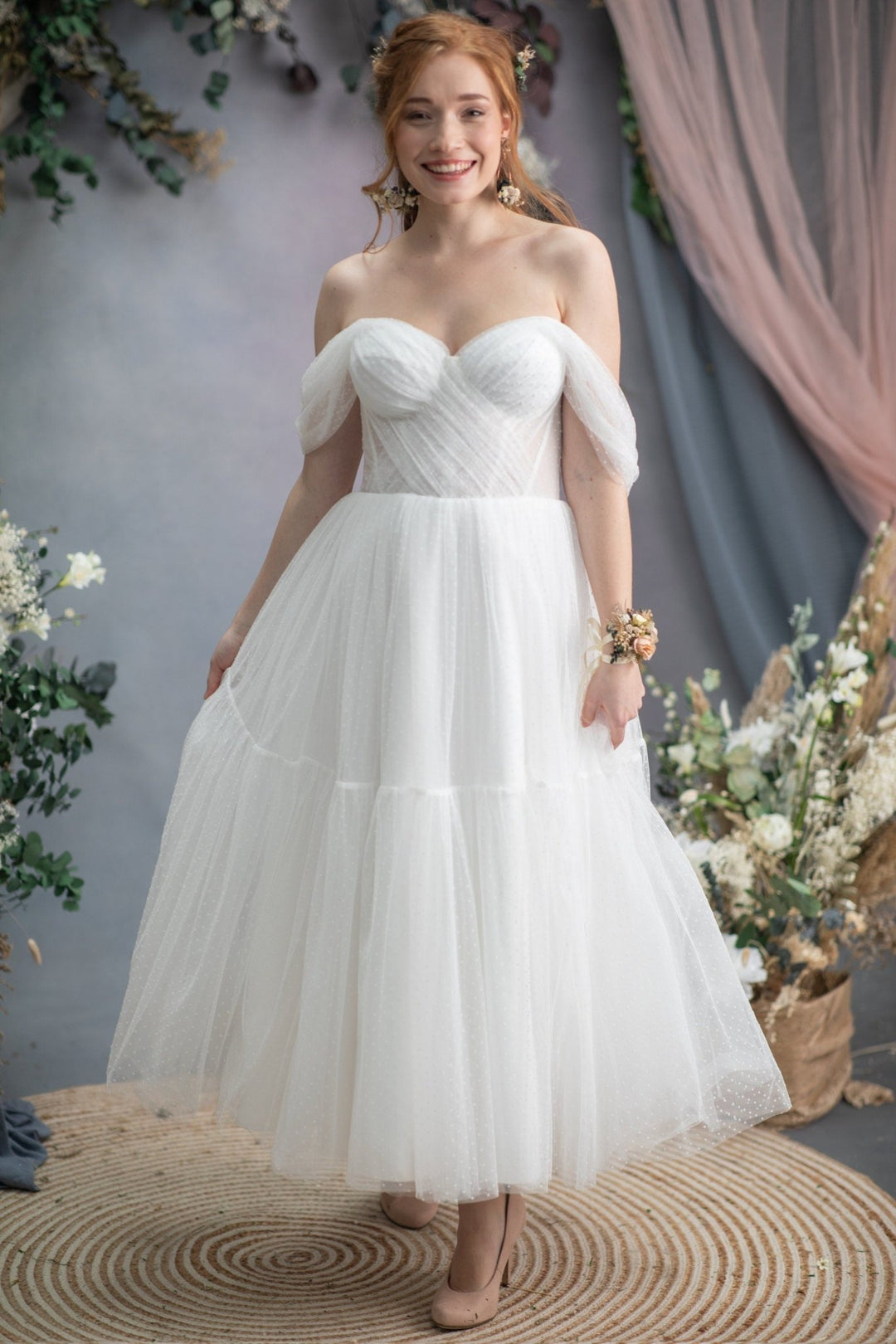 Nude flower bracelet Mocha mousse wedding Bridal flower wrist corsage Nude flower jewellery Bridesmaid gift Bracelet with ribbon Mocha – handmade floral hair accessory by magaela