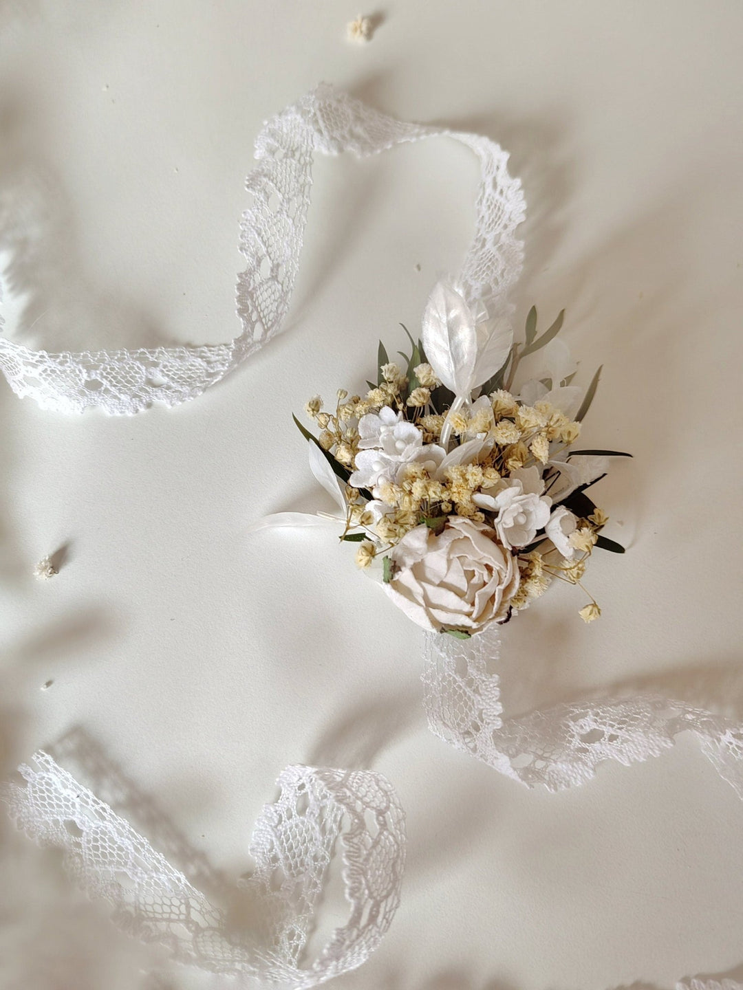 First Communion Flower Crown: White Floral Headband & Bracelet Set – handmade floral hair accessory by magaela