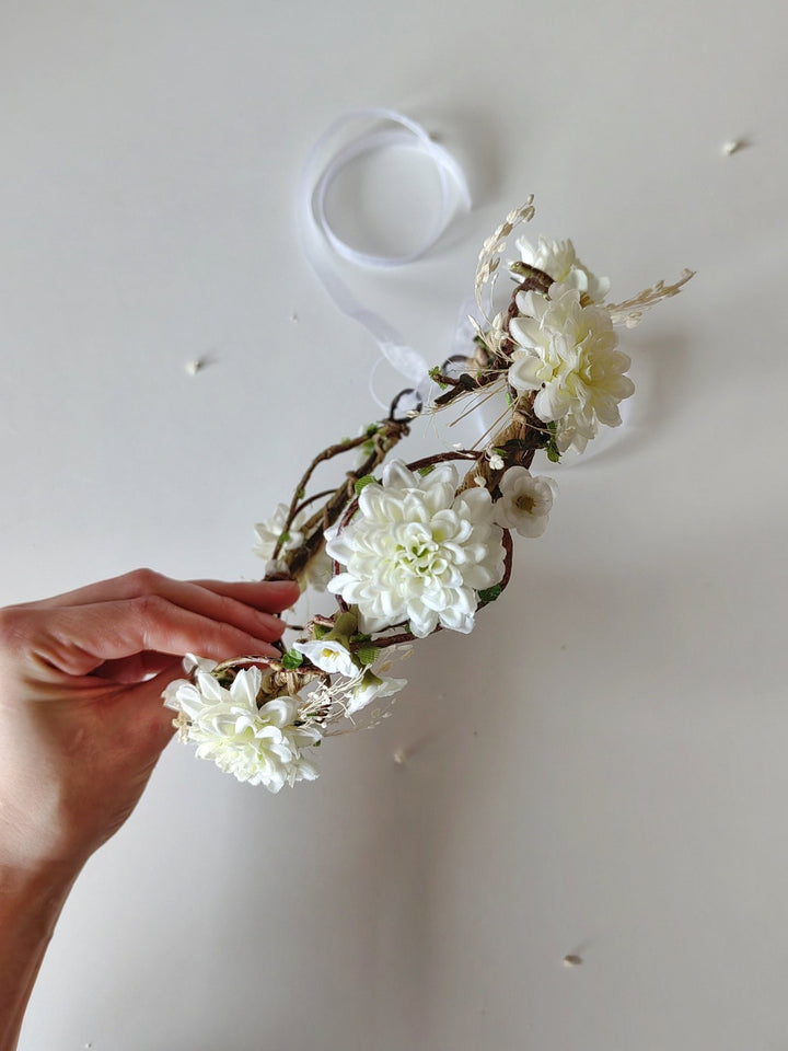Ivory Flower Bridal Crown: Romantic Wedding Hair Wreath – handmade floral hair accessory by magaela
