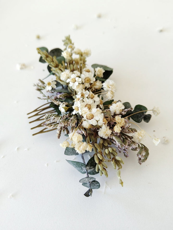 Delicate Dried Flower Hair Comb: Greenery Wedding Headpiece – handmade floral hair accessory by magaela