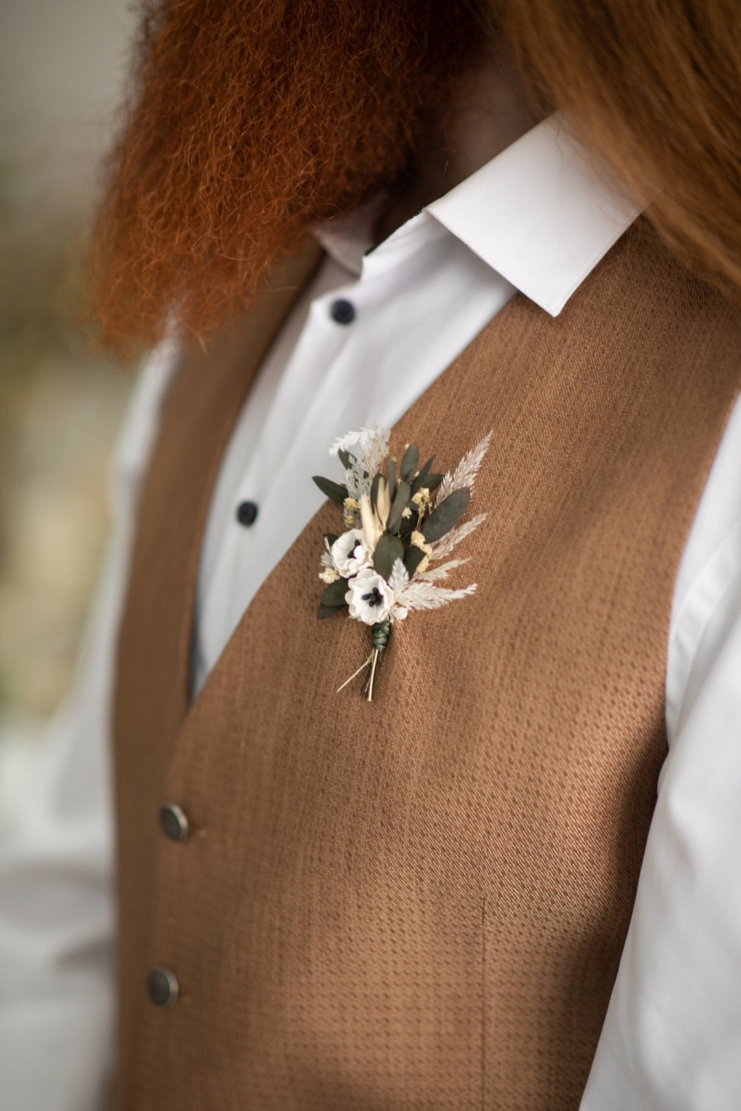 Anemone Wedding Boutonniere: Greenery Groom Corsage – handmade floral hair accessory by magaela