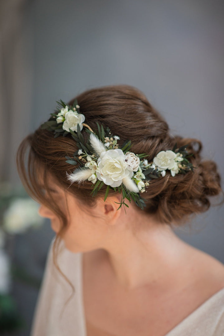 Eucalyptus Wedding Hair Vine: Greenery Flower Headpiece, Boho Bridal Comb – handmade floral hair accessory by magaela
