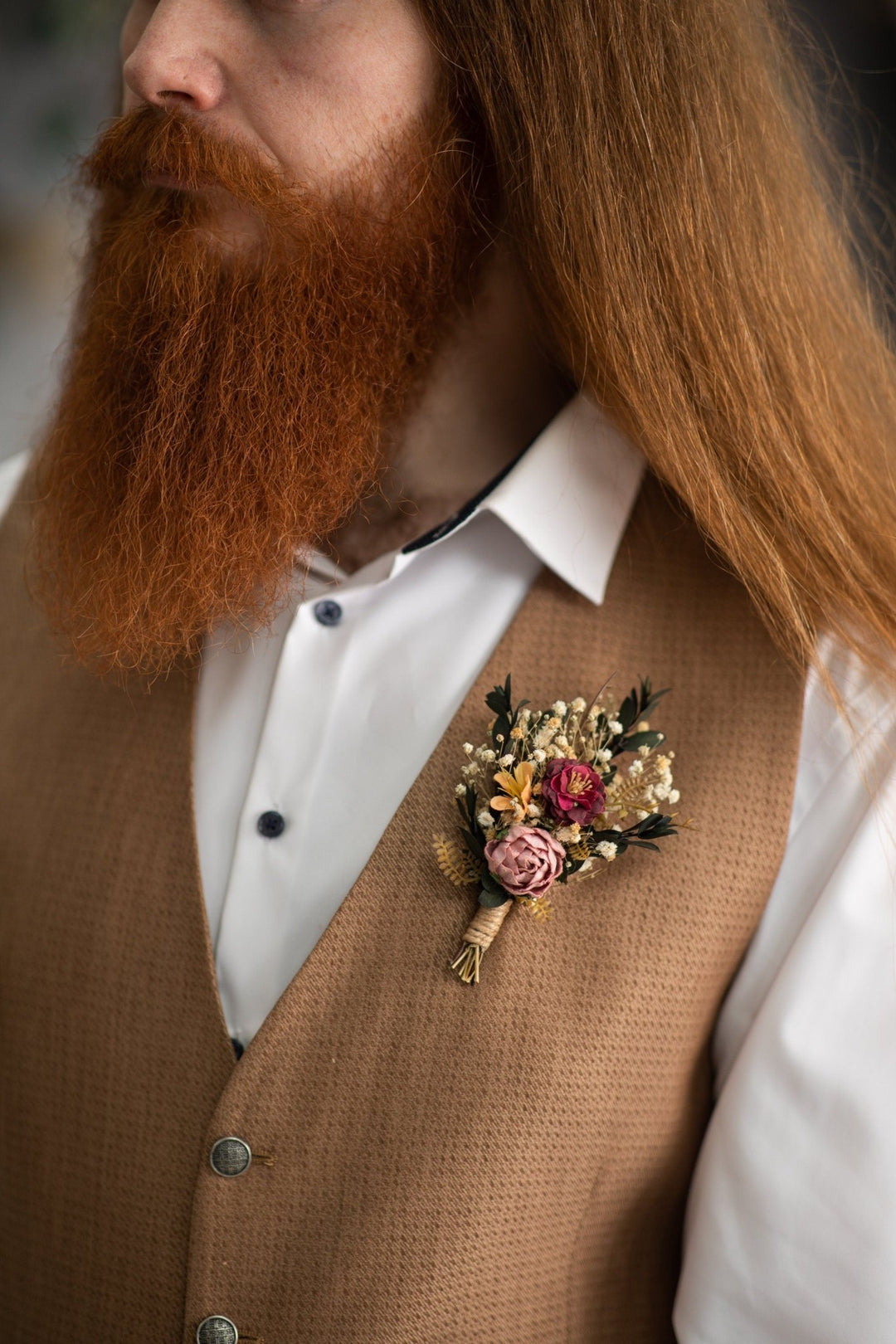 Dusty Pink Burgundy Boutonniere: Groom Wedding Lapel Flower – handmade floral hair accessory by magaela