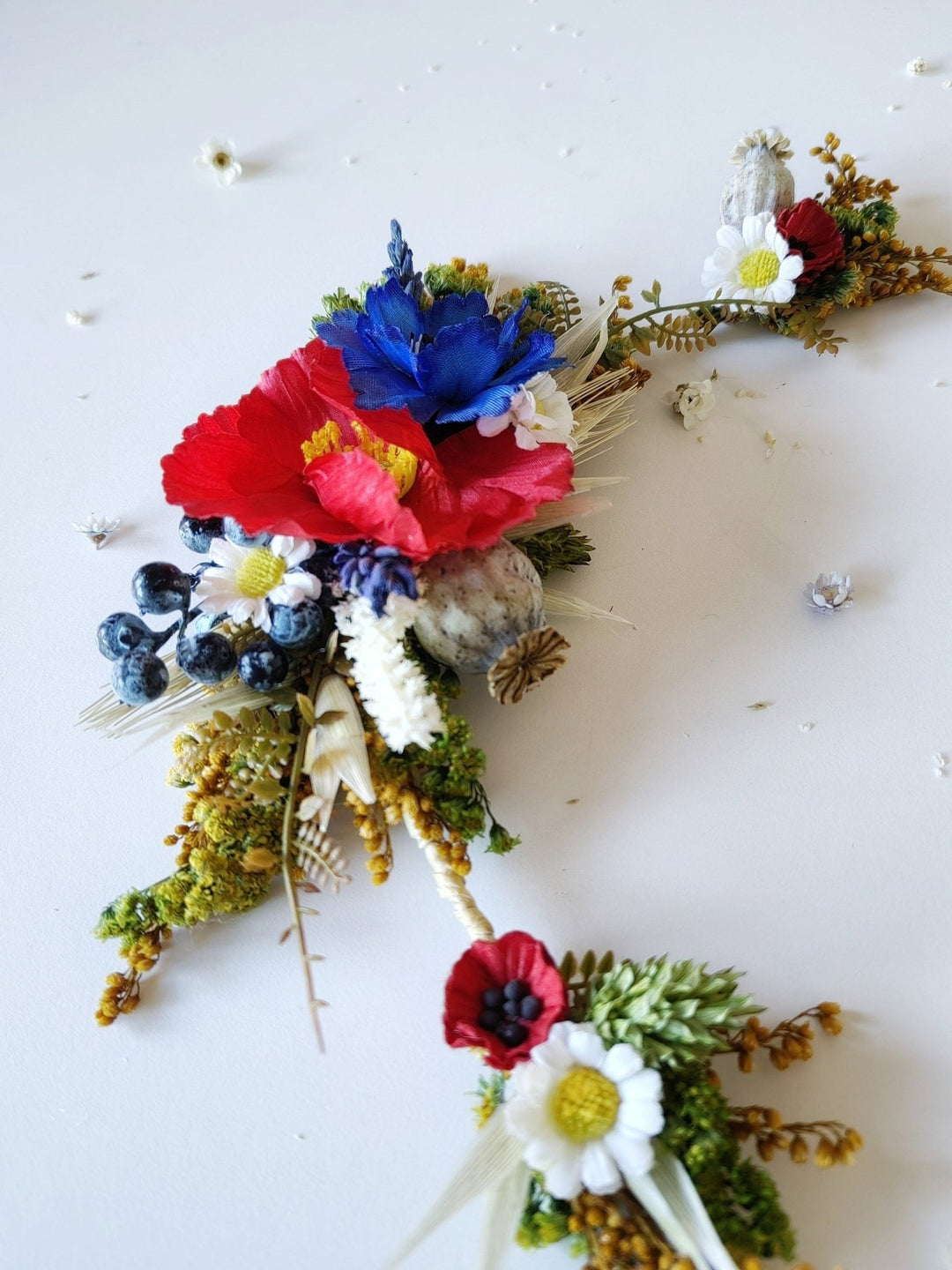Meadow Wedding Hair Vine: Poppy, Daisy, Cornflower Bridal Comb – handmade floral hair accessory by magaela