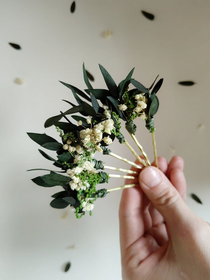 Eucalyptus Baby's Breath Hair Pins: Greenery Wedding Headpiece – handmade floral hair accessory by magaela