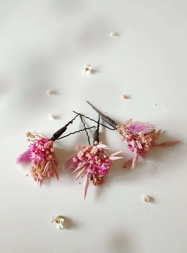Magenta Dried Flower Hairpins: Boho Wedding Hair Accessories – handmade floral hair accessory by magaela