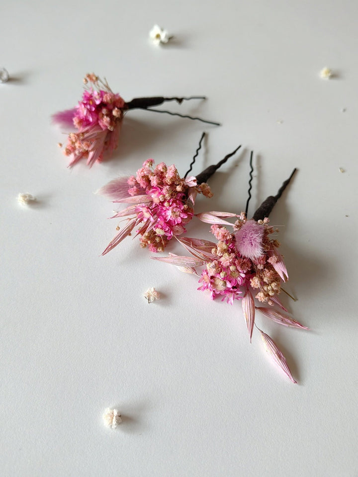 Magenta Dried Flower Hairpins: Boho Wedding Hair Accessories – handmade floral hair accessory by magaela