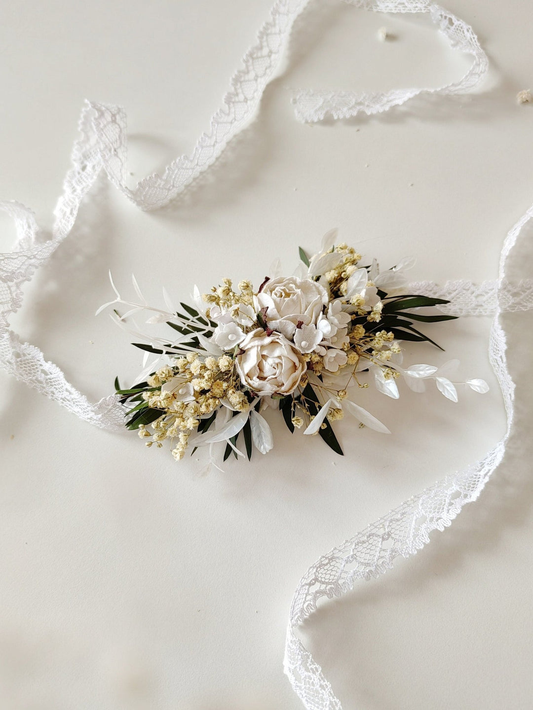 First Communion Flower Crown: White Floral Headband & Bracelet Set – handmade floral hair accessory by magaela