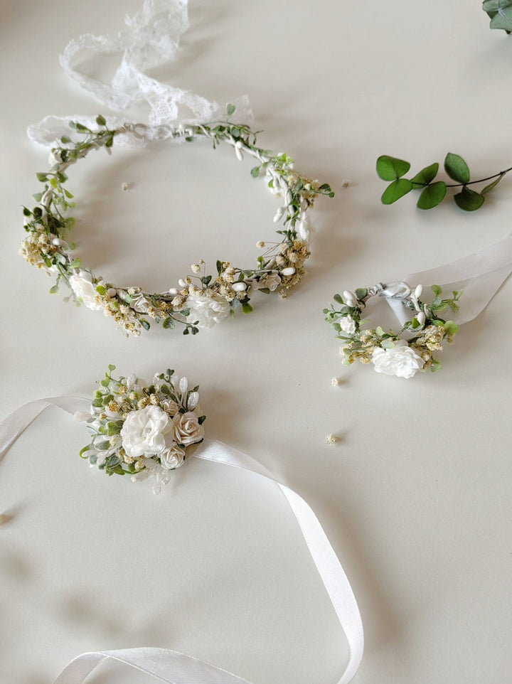 First Communion Flower Crown: White Floral Hair Wreath & Bracelet – handmade floral hair accessory by magaela