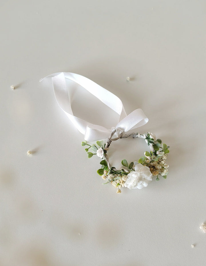 First Communion Flower Crown: White Floral Hair Wreath & Bracelet – handmade floral hair accessory by magaela