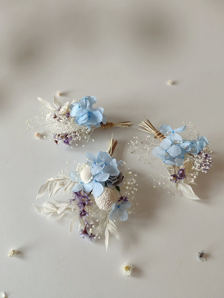 Baby Blue Hydrangea Boutonniere: Rustic Wedding Groomsmen Corsage – handmade floral hair accessory by magaela