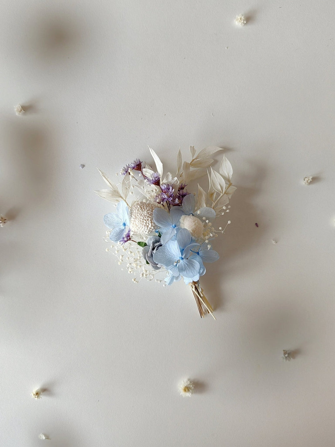 Baby Blue Hydrangea Boutonniere: Rustic Wedding Groomsmen Corsage – handmade floral hair accessory by magaela