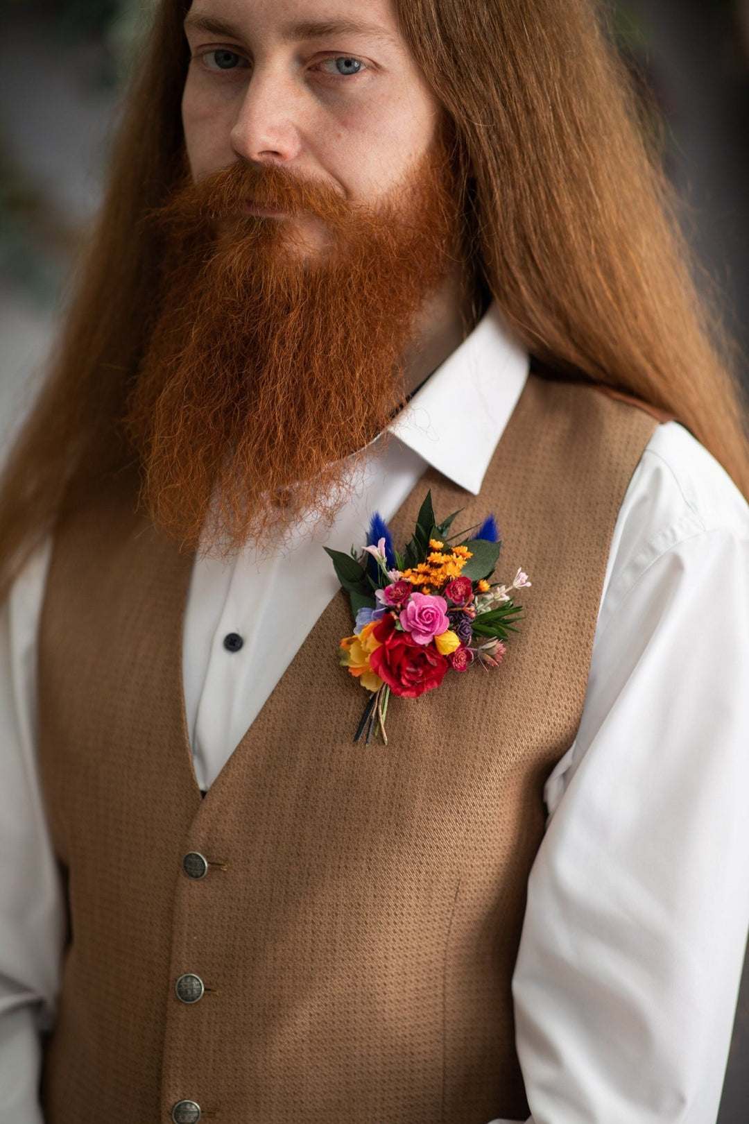 Colorful Boho Groom Boutonniere: Summer Wedding Corsage – handmade floral hair accessory by magaela