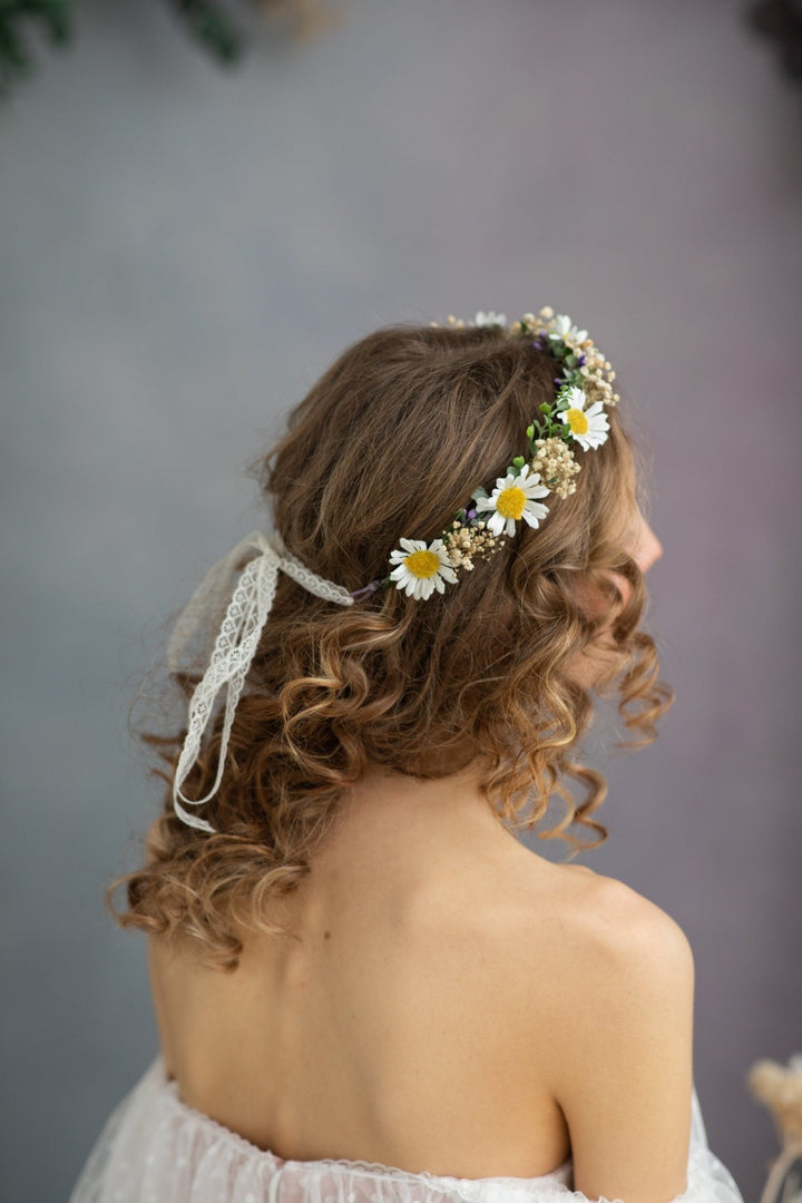 Daisy Flower Bridal Crown: Meadow Wedding Hair Wreath – handmade floral hair accessory by magaela