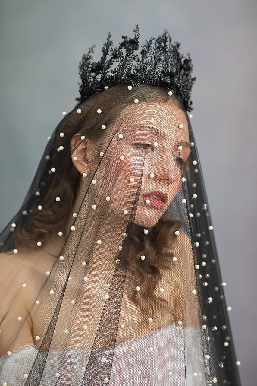 Black Flower Crown: Gothic Wedding Bridal Headpiece – handmade floral hair accessory by magaela